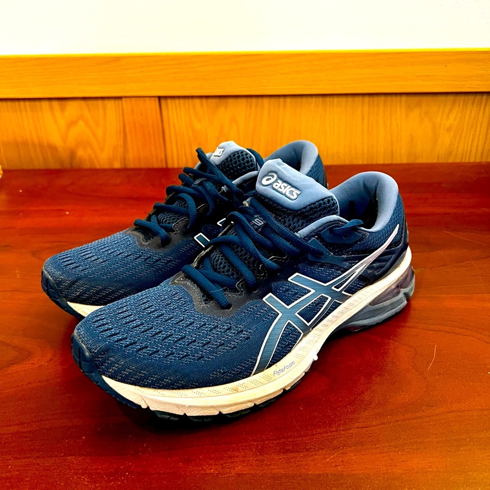 Asics Women’s GT-2000 9 Running Shoes Sneakers Blue size 10